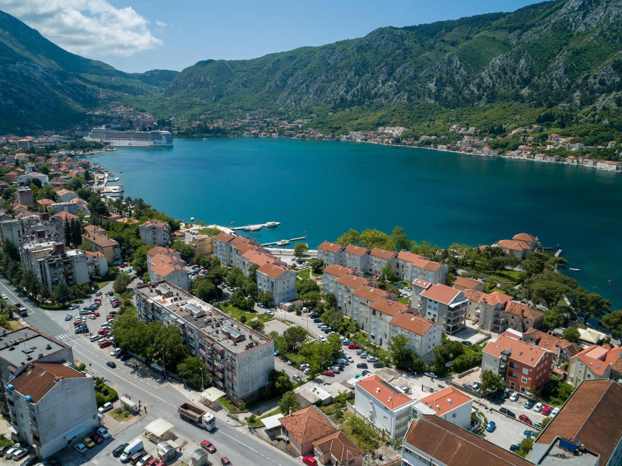 Maison W Kotor Kültér fotó